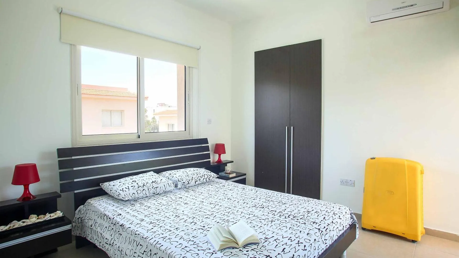 פרוטאראס Villa Michelle 8